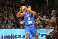 Džejms Robinson ponovo u Igokei