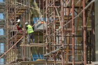 Stranci zarađuju na domaćim skelama