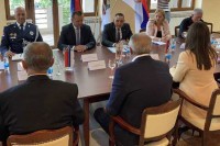 Lukač i Vulin u Drvaru: Poražavajuće da povratnici nemaju ni struju ni vodu