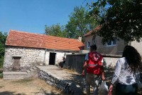 Članovi Crvenog krsta širom Srpske imaju pune ruke posla: Humana nota uvijek nadjača strah