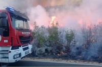 Požar se primakao kućama u okolini Trebinja