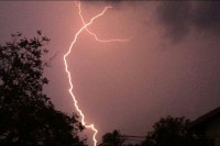 Munja ubila fudbalskog trenera u Bugarskoj