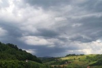 Pretežno oblačno i malo hladnije