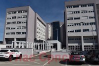 Raste broj dnevnih prijema u UKC, otvoren i peti sprat za kovid pacijente