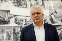 Mandić čestitao Dan srpskog jedinstva, slobode i nacionalne zastave