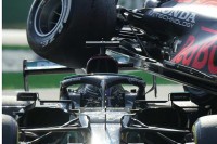 Veliki incident na utrci Formule 1 u Italiji, „halo“ spasio život Hamiltonu