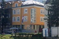 Ambasada Srbije u BiH: Netačni i zlonamjerni navodi o "sastanku" sa Komšićem