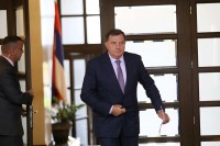 Dodik: Uhapsiti sve osumnjičene za ratne zločine
