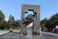Dodik: Srpski borci dokazali da su bili čuvari i branioci Republike i svog naroda
