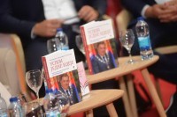 Na „Glasovom“ sajmu promovisana knjiga „Uspon jedne ideje": Djelo o slobodi, samostalnosti i Dodikovoj ulozi