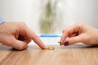 Rok trajanja brakova u Srpskoj sve kraći: Ne dočekaju ni prvu godišnjicu