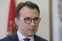 Петковић: Скидају таблице и дипломатама из ЕУ