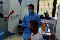 U kampu Ušivak počela vakcinacija migranata