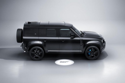 Defender V8 Bond Edition