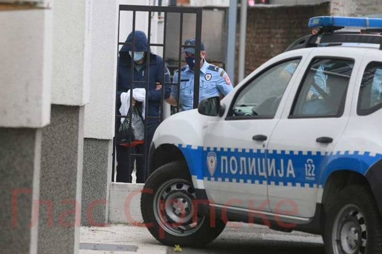 Зељковић и остали спроведени у суд