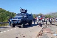 Pripadnici ROSU se povukli sa Jarinja, prelaz deblokiran VIDEO