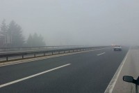 Oprez, magla smanjuje vidljivost u kotlinama i uz rijeke