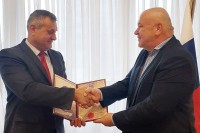 Ministru Milunoviću uručeno priznanje Udruženja korpusne policije