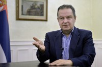 Dačić: Međunarodna zajednica da odluči - rat ili mir