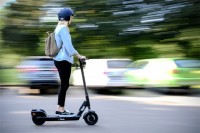 Prvi put u Srpskoj regulisan saobraćaj lakih električnih vozila
