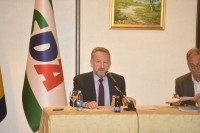 Izetbegović: Srpsku neću nazivati genocidnom, a OHR mora da zaštiti svoje odluke