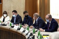 Srbija uvodi kovid propusnice za ugostiteljske objekte u zatvorenom i svadbe nakon 22 časa