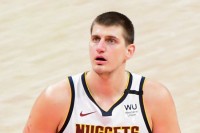 Jokić od koša do koša za pet sekundi