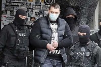 Беливуку и члановима његове групе продужен притвор