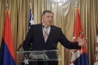 Dodik nakon razgovora sa Vučićem: Srpska će nastaviti da se bori protiv razvlašćivanja