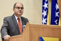 Šmit pozvao predstavnike Republike Srpske da se vrate u institucije BiH
