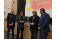 Kusturica poklonio 10 digitalizovanih filmova Kinoteci Srpske