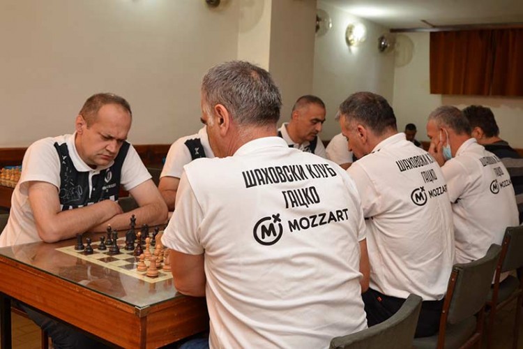 Шаховскoм клубу „Младост” из Гацка стигла додатна подршка