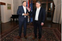 Milanović: Dodik predstavlja srpski narod u BiH, Šmit ga ne može izbaciti djetinjastim prijetnjama