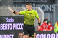 Srbiji u Lisabonu sudi najbolji arbitar svijeta