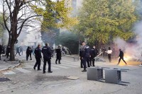 Tuča u Mostaru: Učestvovalo pedesetak navijača, jedan prevezen u bolnicu