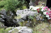 Benjamina Karić danas otkriva sramotno obilježje na Kazanima: Spomenik koji skriva zločince