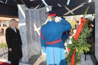 Званичници положили вијенце на централно спомен-обиљежјe