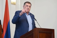 Dodik: Nasilno davanje saglasnosti i otimanje putem odluka visokog predstavnika su prošlost