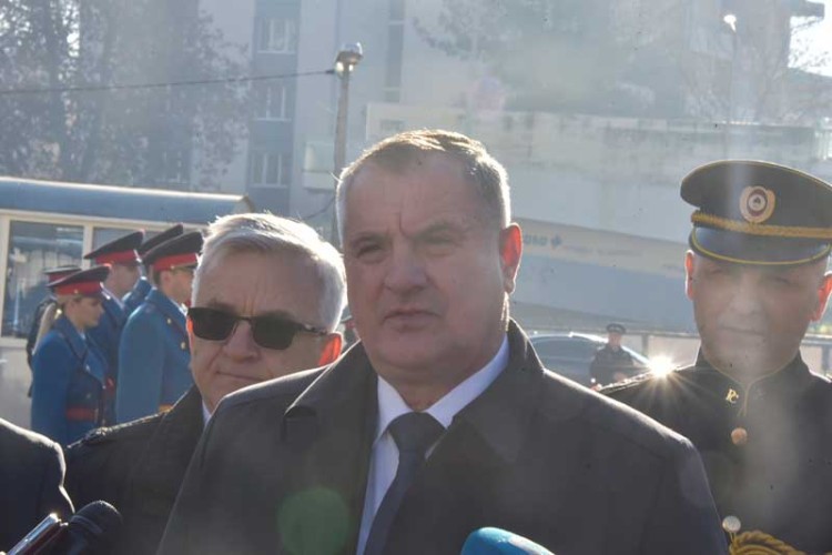 Званичници положили вијенце на централно спомен-обиљежјe