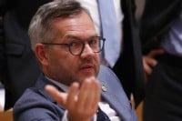 Rot sa zvaničnicima o izazovima unutrašnje političke situacije