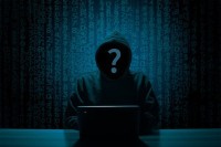 На шта треба обратити пажњу: Ево како да препознате “замке на интернету”