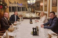 Cvijanović sa Selakovićem o zasjedanju Parlamenta Srpske