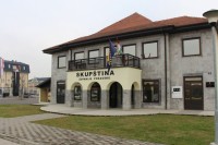 Pozdravljene izmjene Ustava u Posavskom kantonu, ali s dozom opreza: Srbi ne žele “Komšiće” u svojim redovima