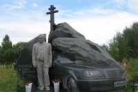 Rusko groblje mafijaša! Takmičenje u bogatstvu živi i nakon smrti