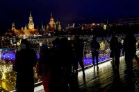 Тргови и улице главног града Русије освијетљени су и украшени