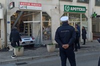 Trebinje: Automobilom uletio u butik VIDEO