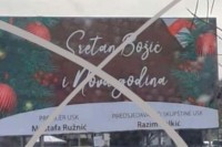 Nanić: Plakat sa božićnom čestitkom provokacija i biće uklonjen iz Bužima