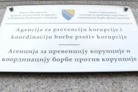 Rupe u zakonu “gase” zviždače