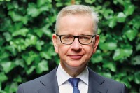 Britanski ministar bio pola sata zaglavljen u liftu u centrali Bi-Bi-Sija