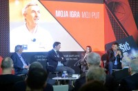 Promovisana knjiga Svetislava Pešića "Moja igra - moj put"